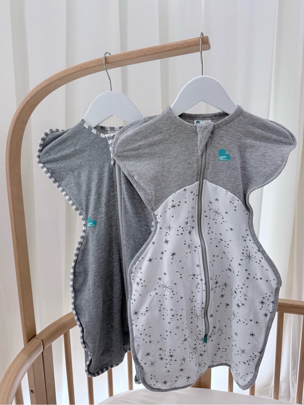 LIKE NEW Love to Dream Swaddle Up (Bundle of 2)